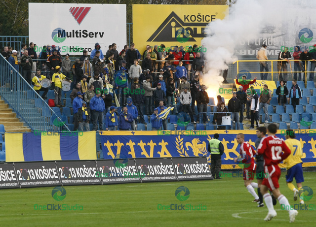 kosice fans pyro